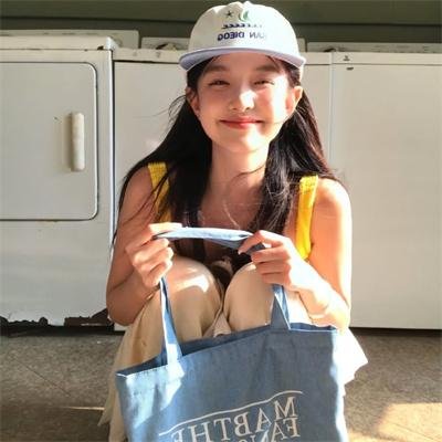 传闻中的女人